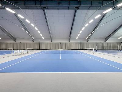 Tennisplatz in der Tennishalle im VITAL SPA